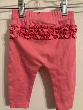 Ruffled Baby Leggings in Coral Pink